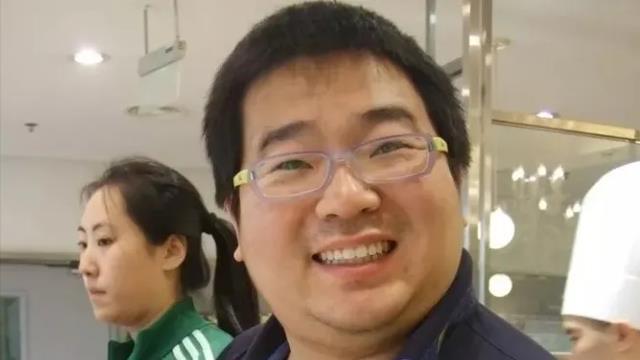 跑步 纪实250斤男子5点起跑8公里，坚持1568天称：我曾想放弃不止1000次