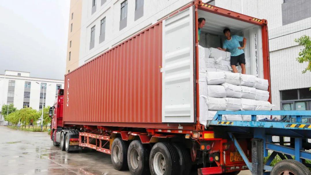 佛山|年产能达25亿双！“中国塑料鞋之都·吴川”步履不停