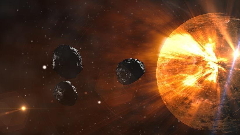 科学家发现小行星威胁地球？无独有偶，未来人预言陨石将撞击地球