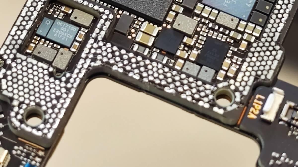 华硕zenfone|5999元起！小米顶级机皇，居然还有三颗自研芯片加持？