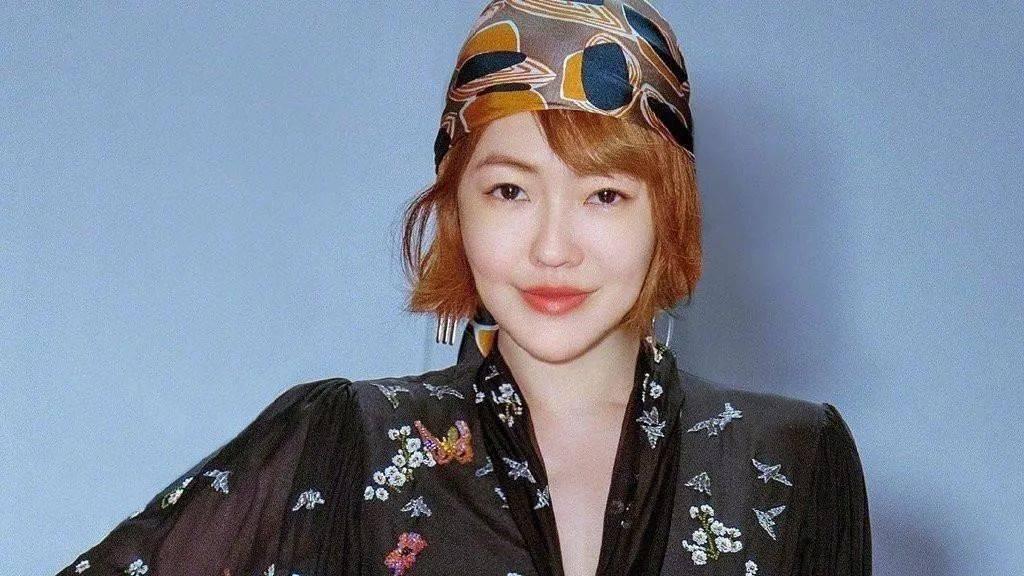 小S|小S夫妻最后一层遮羞布被揭要离婚？女儿社交平台沦为最惨背锅侠