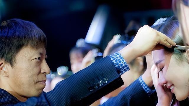 张朝阳|富豪张朝阳：个人身家约56亿元，58岁仍单身，有不少“绯闻对象”