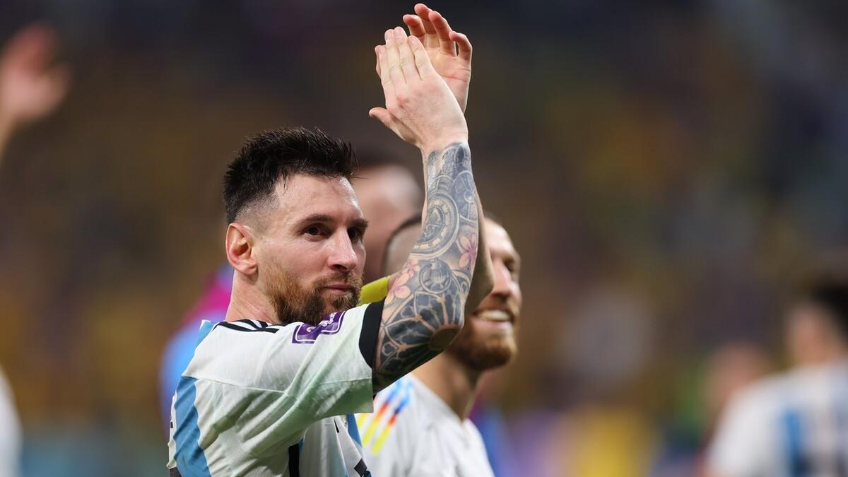梅西|莱昂内尔·梅西在阿根廷职业生涯第1000场比赛的重要时刻挺身而出