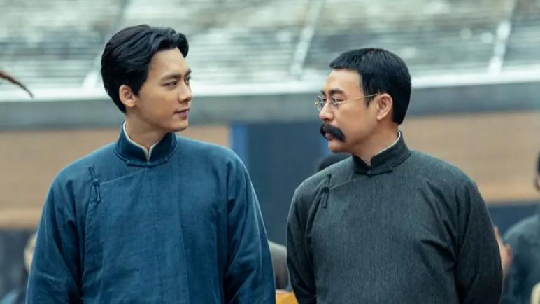 李易峰|李易峰被传丑闻，本人亲自直播回应，却没想到短短几天就被实锤了