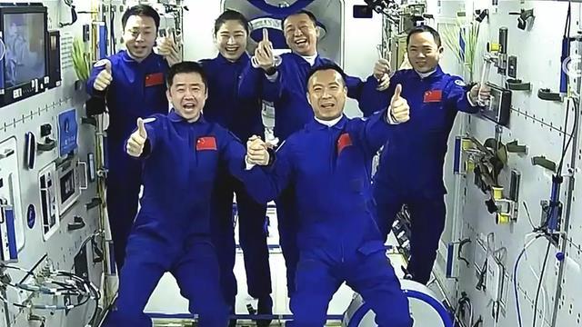 神舟航天员太空会师，空间站有哪些技术可以用于老百姓生活？