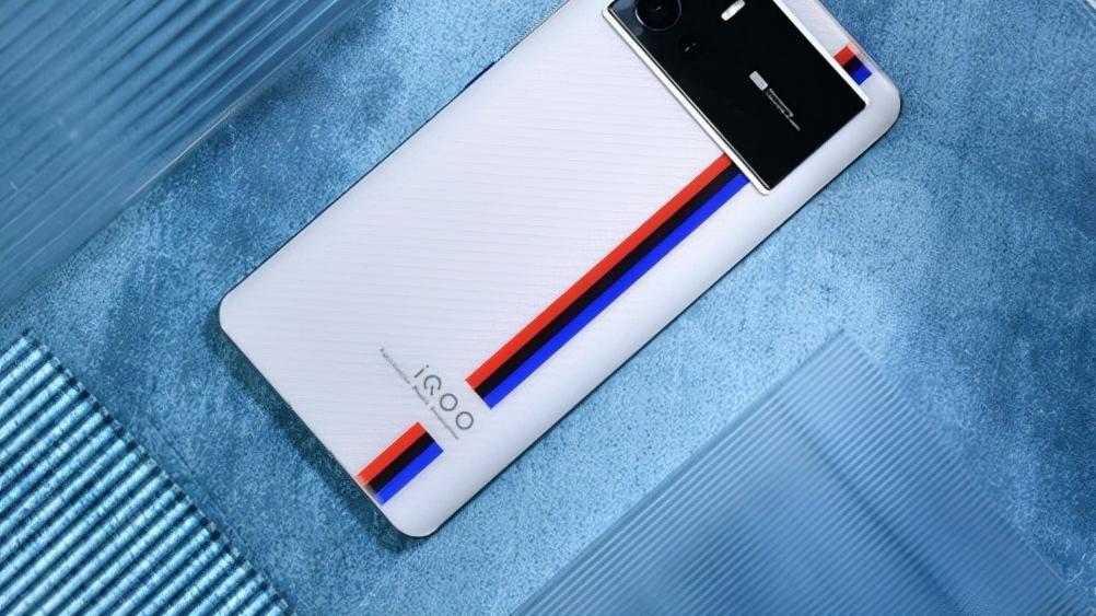 游戏手机|2022年最佳游戏手机推荐，主力机游戏机都有，下面四款任你选