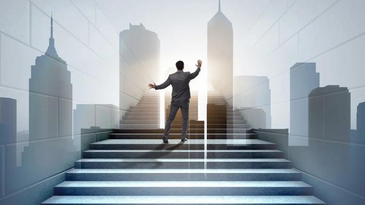 |老板安排我们干这些工作，我该如何应对？