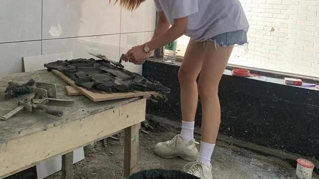 室内装修贴瓷砖，用水泥好还是瓷砖胶好？选错了，得不偿失