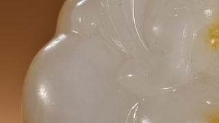 和田玉籽料|和田玉籽料原石雕财神爷摆件