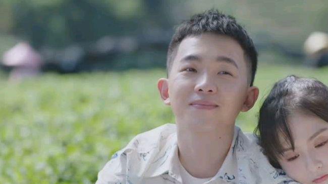 靳希|《两个人的小森林》：这次不止李甜甜同情靳希，观众也同情靳希