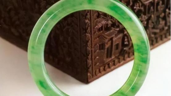 翡翠|金丝种，对于翡翠小白的你，是不是很陌生？