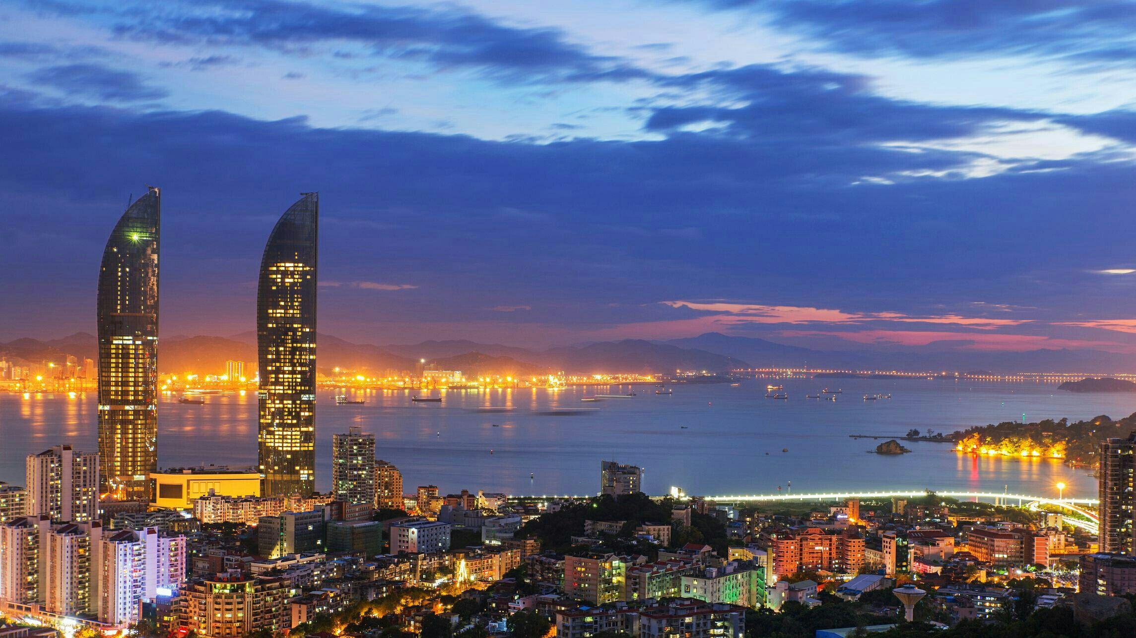 成都|说起厦门，在许多人心中都存在一定的神秘感与距离感。因为厦门是一座历史悠久的城市