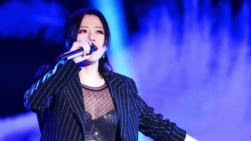 张靓颖|离婚4年再看张靓颖和冯轲的各自生活，真的已经相差太大