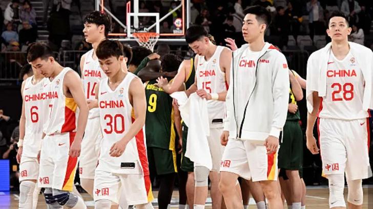 孙铭徽|FIBA官宣对阵中国台北名单！仅11人，孙铭徽被踢出，2弃将仍被弃
