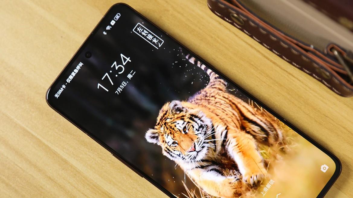 酷睿处理器|8月换手机“优选”这5款，性能强颜值高，价格还很良心，再战5年