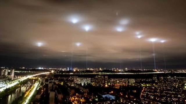 数十个UAP！“宇宙”和“幻影”遍布乌克兰天空 移动快，能见度低