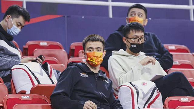 辽宁男篮|正式离队！曝辽宁男篮夺冠功臣重返老东家，杨鸣留人失败