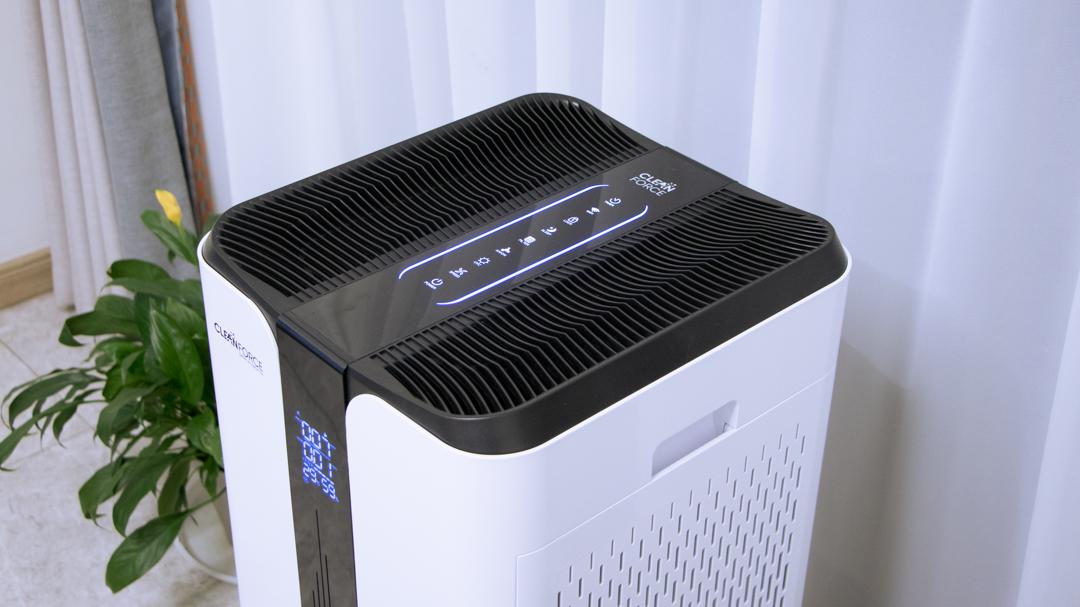 入住一年时间，衣柜打开依旧甲醛超标，入手CleanForce空气净化器