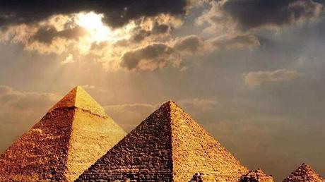 为什么进入金字塔的人最后会死？里面究竟有多恐怖