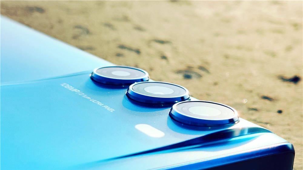 摩托罗拉|这款性价比神机，颜值、性能双巅峰，价格跌至“白菜价”，真香了