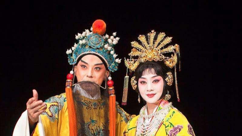 京剧|京剧演员谭孝曾少京赛遭尴尬，参赛选手直言需要于魁智那样的老师