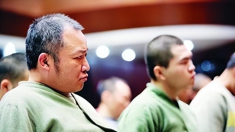 广州“黑老大”被判死刑！庭审现场目露凶光，还拒不认罪
