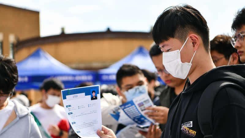 快递业|“延迟退休”衍生新的规定，新方案提议后，教师成了其中的幸运儿