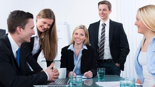 |职场上，业绩差，领导却不放心下属，做了一个“坏领导”