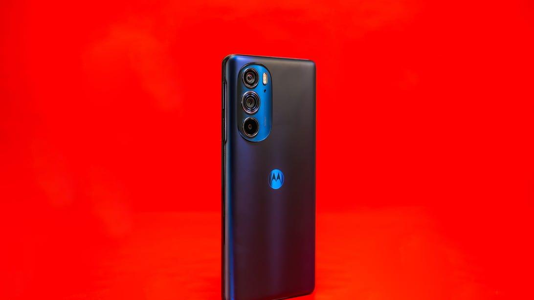 摩托罗拉|摩托罗拉Edge Plus评论：被竞争对手掩盖的伟大手机