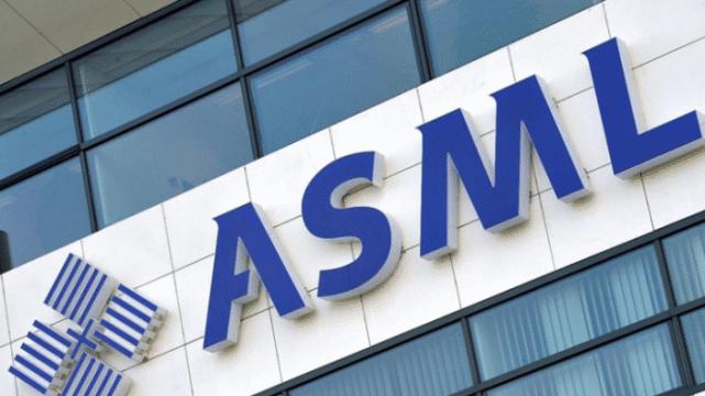 工业机器人|芯片发展超预期，中芯国际加大光刻机采购，ASML：3倍价格拿货！