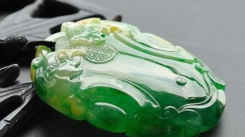 翡翠|在购买翡翠之时价格成了痛苦，在购买翡翠之后，真假让人心疼