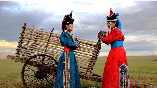 蒙古国很多人还住蒙古包，全家睡一起夫妻间不别扭吗？