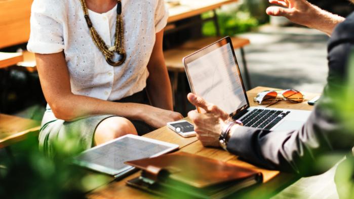 meta|职场的人际交往，不能太过表面，需要一定的方式方法