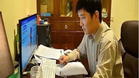 教师|未来发展前景较好的7个职业，榜首实至名归，教师或不再吃香