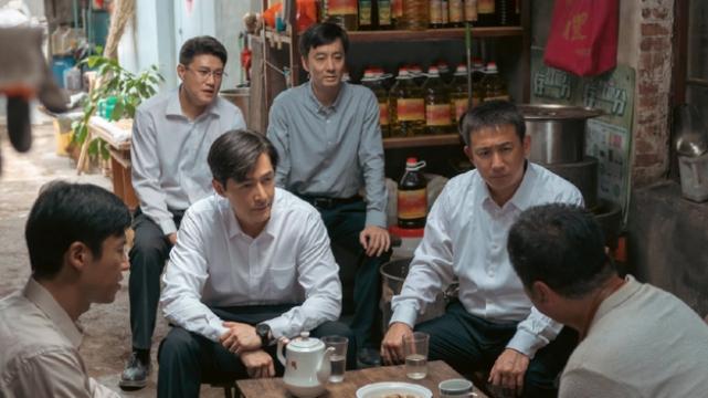 县委大院|《县委大院》中的男三，气质萎靡台词不够洪亮，进而收到了众多差评