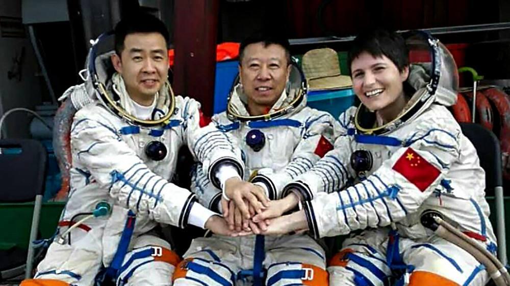 中国空间站六名宇航员，首次实现“太空聚会”，终于看到太空豪宅