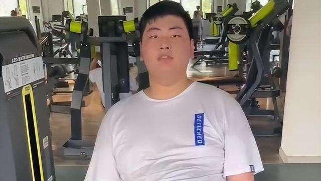 陈萌 朱小伟驾驶证没下来，先减肥后考证，陈萌没怀孕，今年有可能结婚