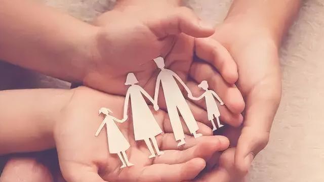 |上官云珠女儿姚姚，31岁因车祸离世，校方悼词：她是个没贡献的人