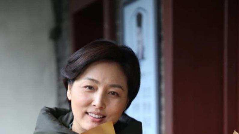 张延|张延因男人婆爆火，现在是贤妻良母的典范，在多变中展现女性之美