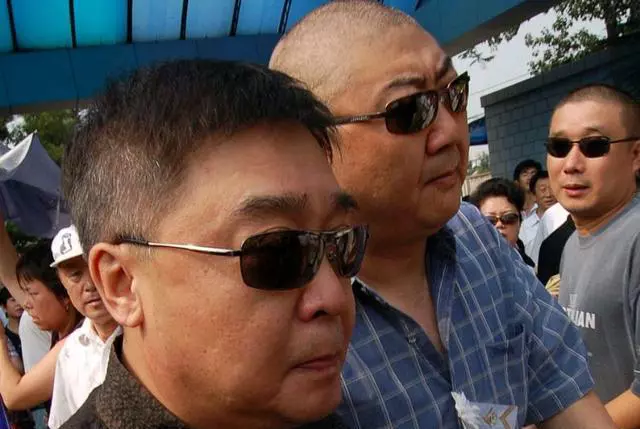 师胜杰|师胜杰当年调北京，团里房子都分了，给侯宝林刮脸时改变了主意