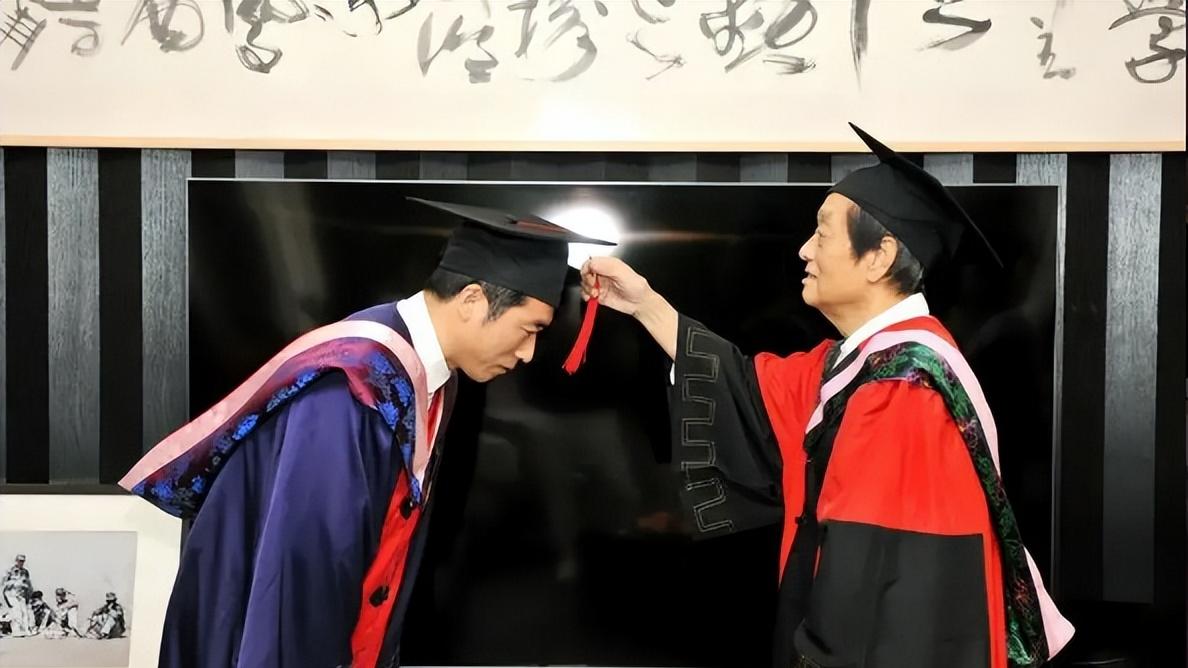 |学术圈比娱乐圈还乱？被清退博士生哭诉：跟错导师等同于自毁前程