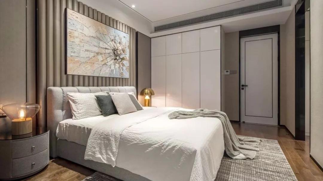 衣柜要不要做到顶？看完恍然大悟，做出了选择