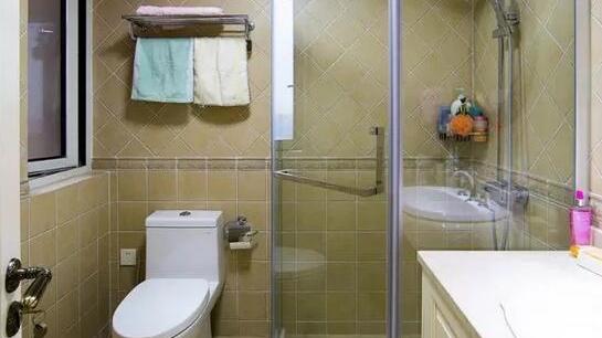 朋友圈晒110万买的新房，遭闺蜜吐槽：这种装修好意思晒？！