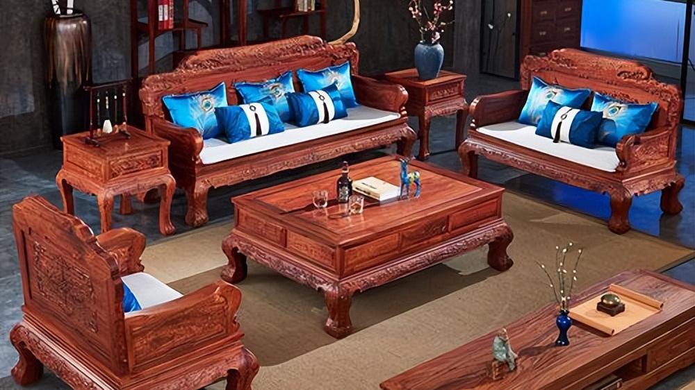 红木家具买回来还好好的，为什么会开裂，变形，达到是什么原因？