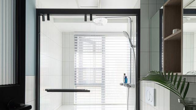 105平现代三居室，色调明亮但不耀眼，整体简洁但又特别