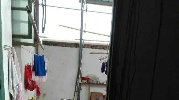 我家的自建房，上下四层，村里人羡慕不已，如今却成了全村的笑话