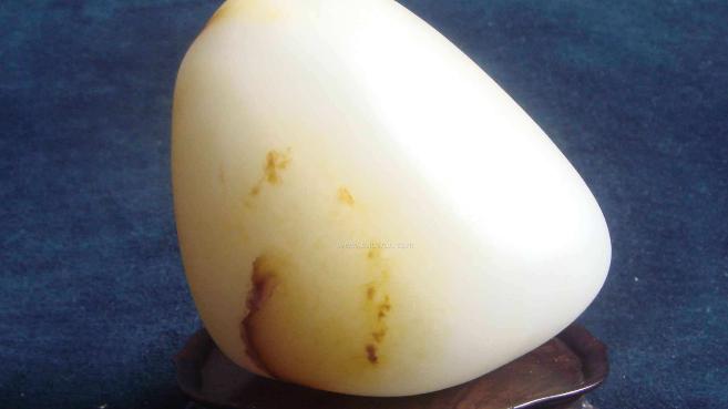 翡翠|如果抱着收藏的目的玩玉，这几种硬通的和田玉，无疑是最好的选择