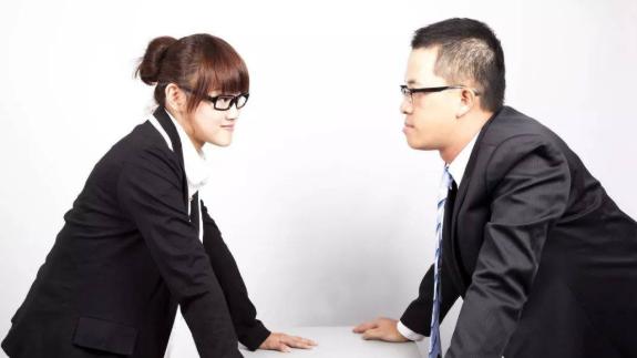 |晋升和薪水仅仅是你生活中的一小部分，这两个方法可以使你很容易达到生活的顶峰。