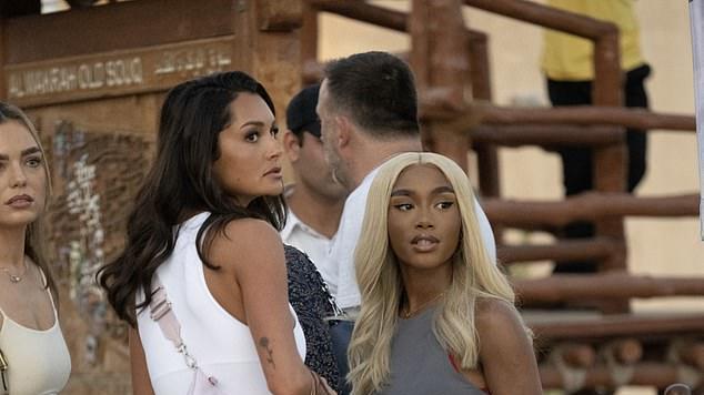 英国太太团在多哈购物，游轮上狂欢，一晚花掉17万