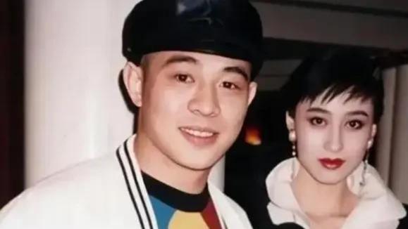 李连杰|一个大学生曾问李连杰：“你为了利智抛弃妻子，你不觉得自己是渣男吗？”